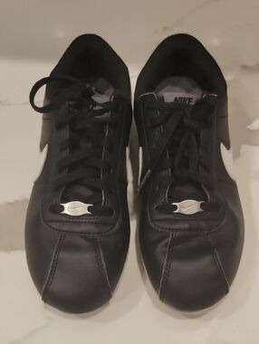 Nike Black Sneakers with White Swoosh and Silver Lace Tags Size 4.5